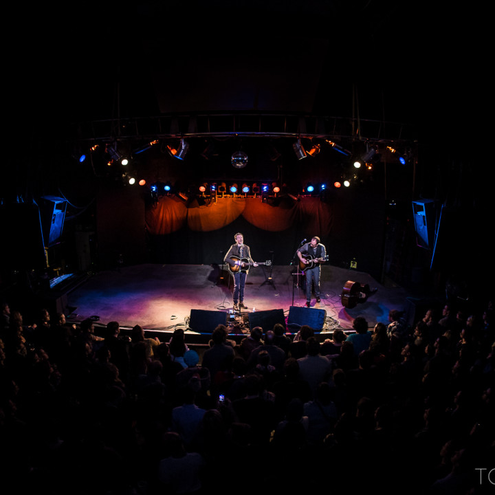 JOSH RITTER : LIVE IN CONCERT : PHOTOGRAPHS + REVIEW